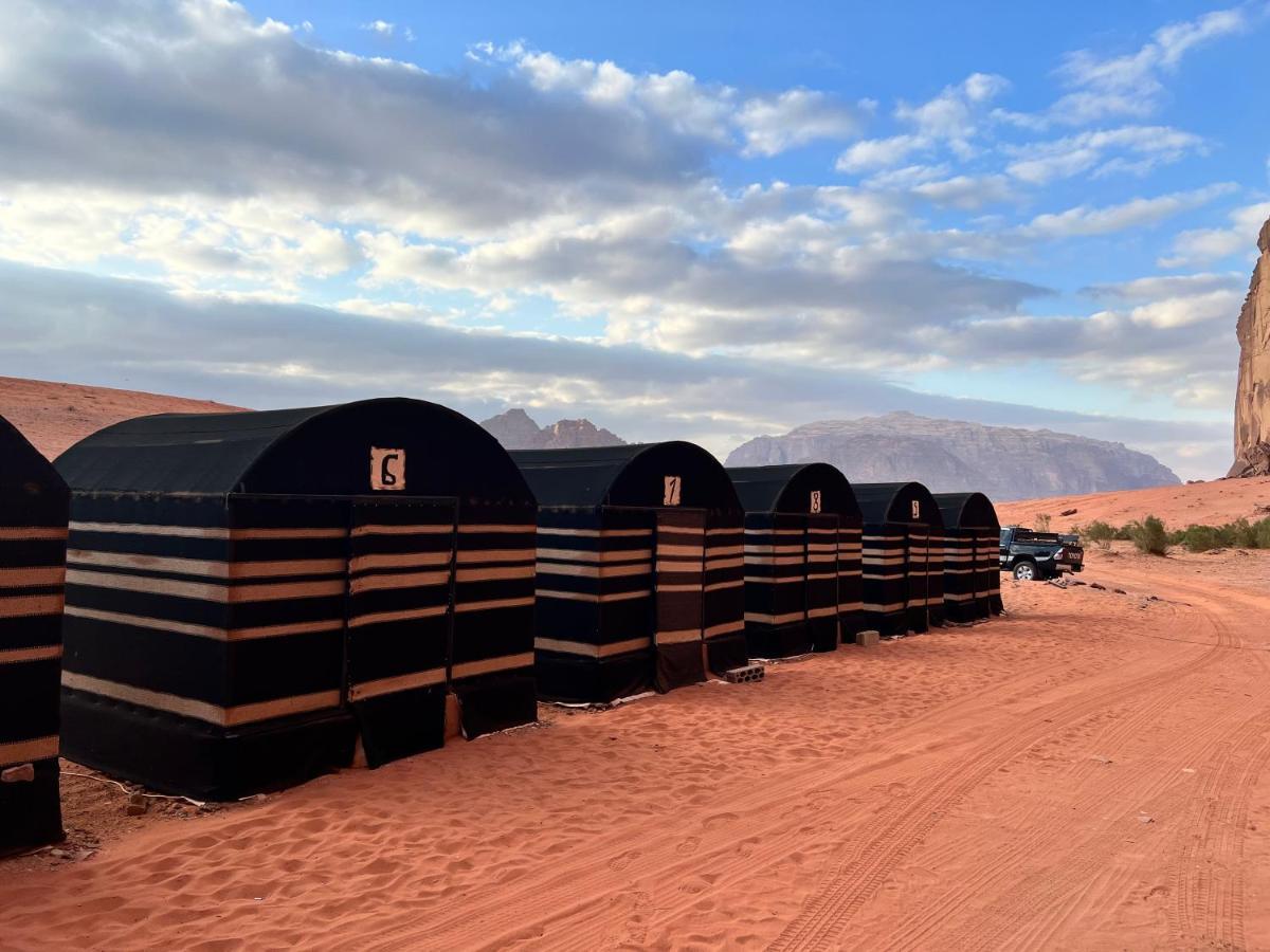 Отель Bedouin Lifestyle Camp Вади-Рам Экстерьер фото